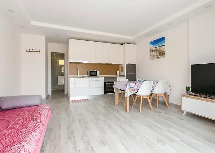 公寓 Luxury Flat, Few Minutes From Fanabe Beach! 阿德耶