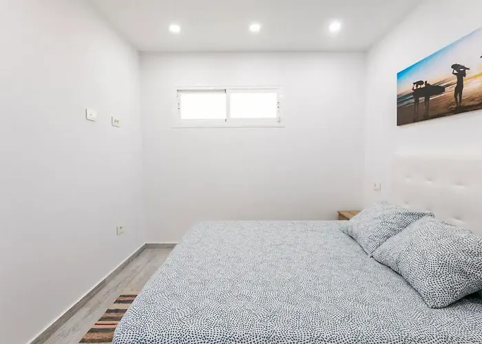 Luxury Flat, Few Minutes From Fanabe Beach! * 아데제