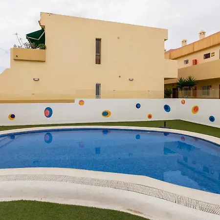 Lägenhet Luxury Flat, Few Minutes From Fanabe Beach!