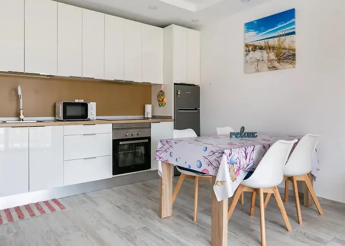 Apartament Luxury Flat, Few Minutes From Fanabe Beach!